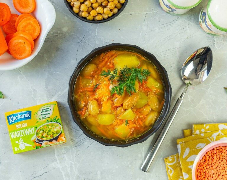Warzywna i pożywna zupa strączkowa
